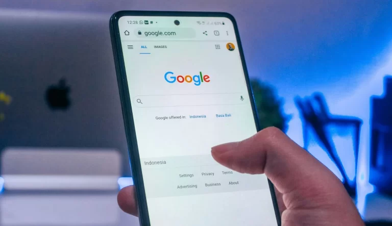 Google Chrome in Opened in Phone